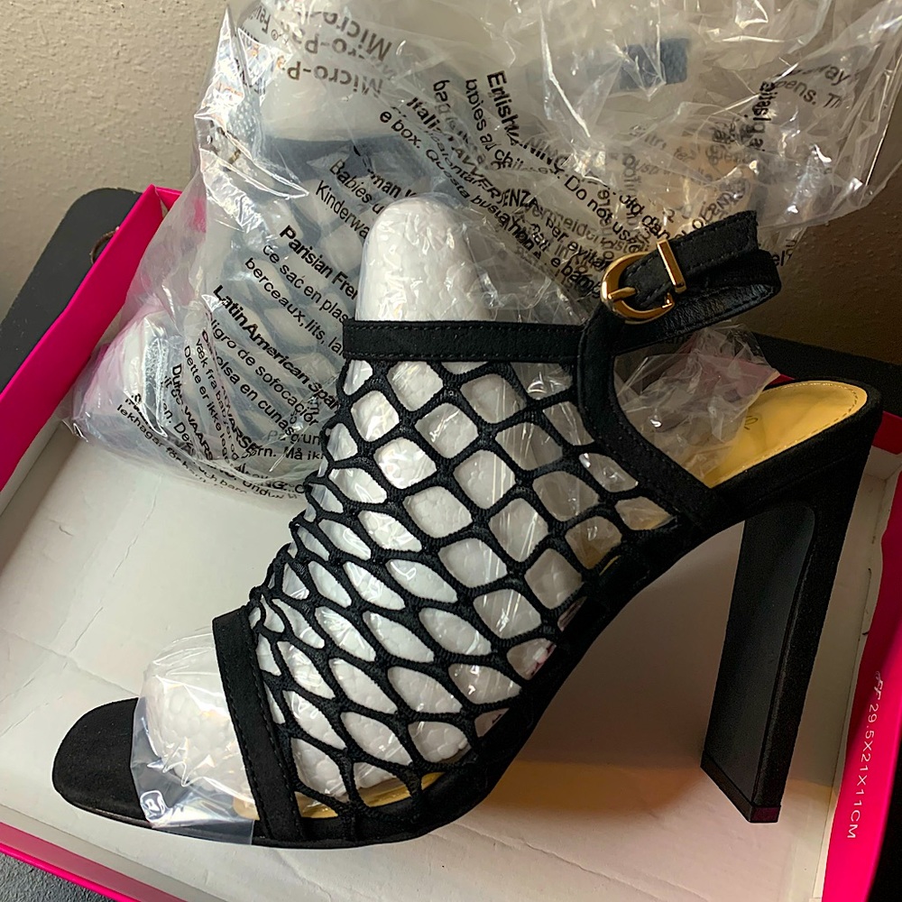 ShoeDazzle Kerensa (Dress Sandals) Size 9